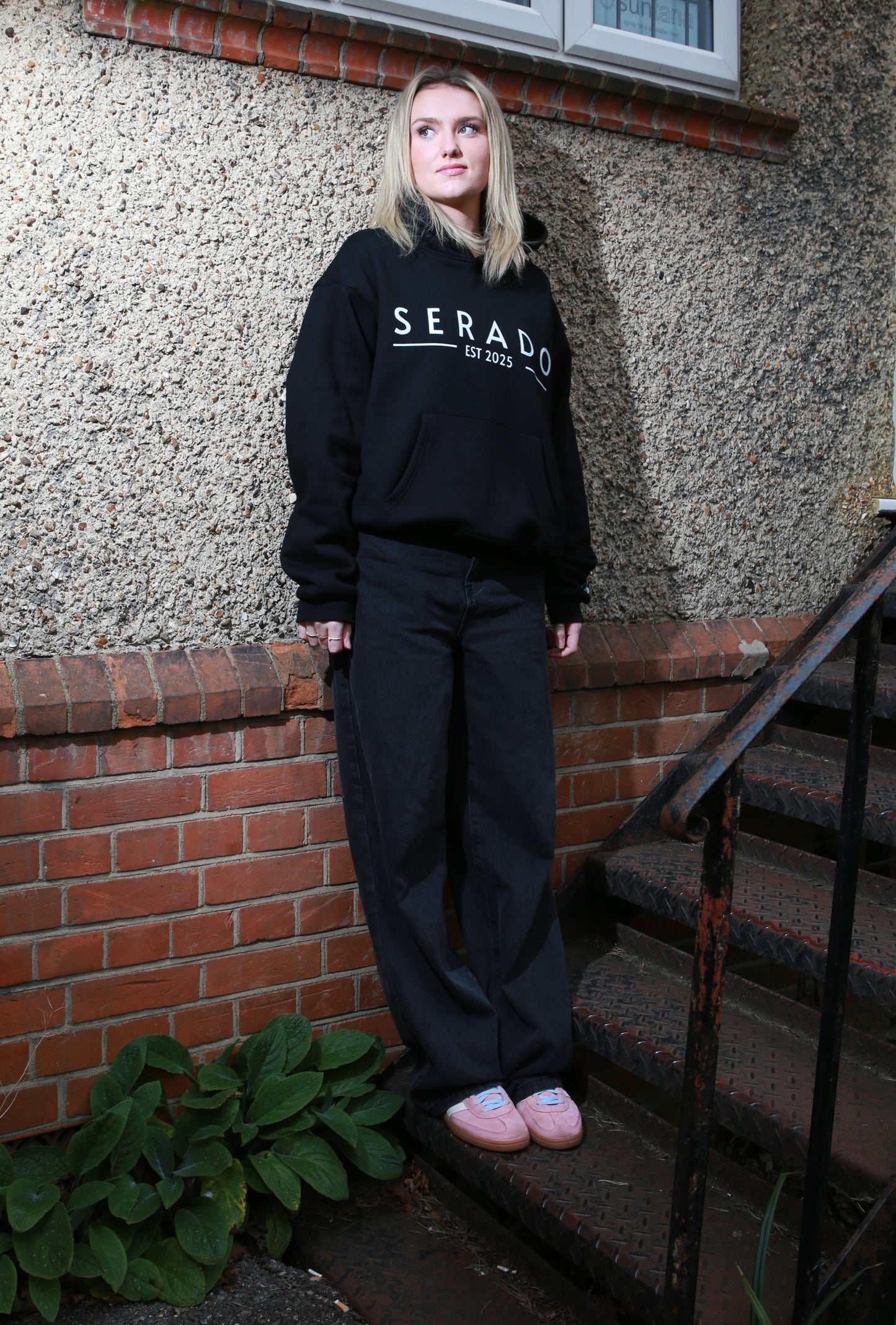 Serado Unisex "Butterflies fly , Love remains"(Papiliones Volant , Amor Manet“ ) Hoodie
