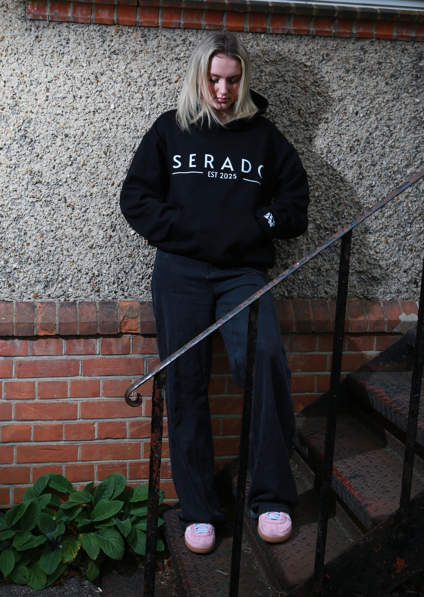 Serado Unisex "Butterflies fly , Love remains"(Papiliones Volant , Amor Manet“ ) Hoodie