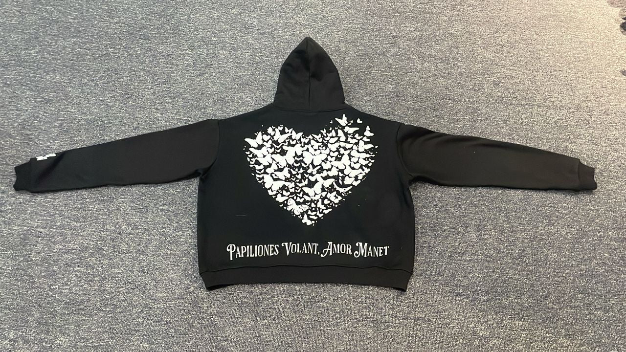 Serado Unisex "Butterflies fly , Love remains"(Papiliones Volant , Amor Manet“ ) Hoodie